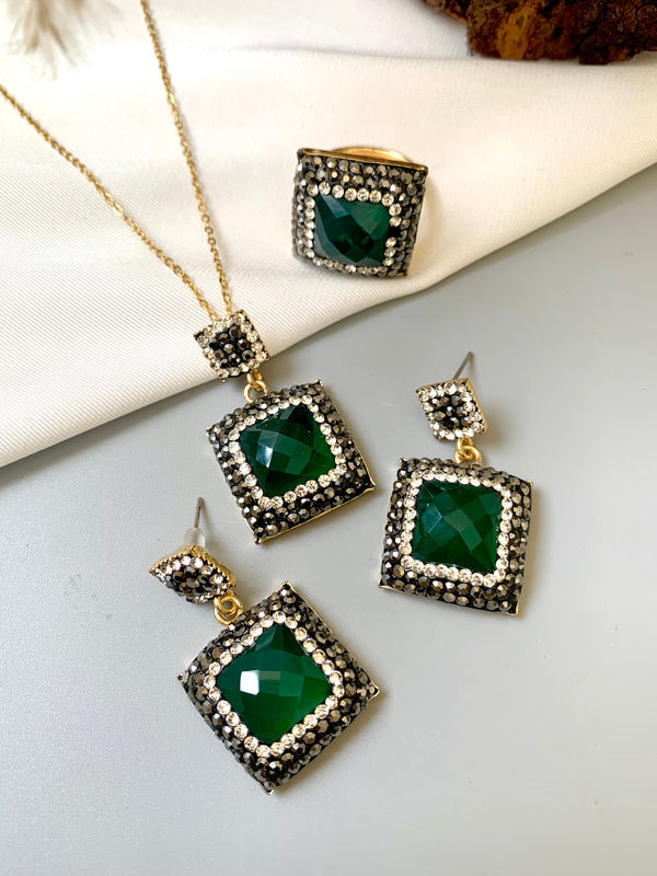 Diamond Cut Green